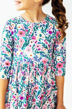 Load image into Gallery viewer, Vivid Garden 3/4 Sleeve Pocket Twirl Dress - GN / PK