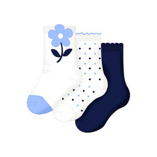 Load image into Gallery viewer, Girls Sock Set 3 Pair
