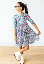 Load image into Gallery viewer, Vivid Garden 3/4 Sleeve Pocket Twirl Dress - GN / PK
