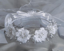 Load image into Gallery viewer, Veil - Corded Flowers w/ Pearls &amp; Rhinestones
